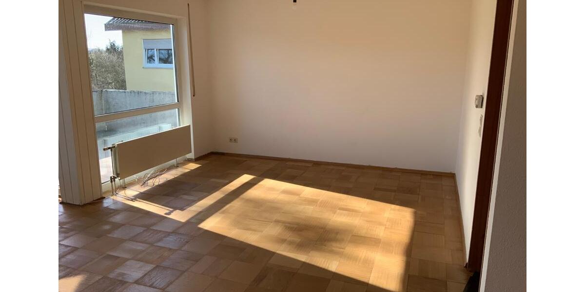 Etagenwohnung Denkendorf - 2.5 Zimmer, 80 m&sup2;, 890&euro; | Angebot:25928791