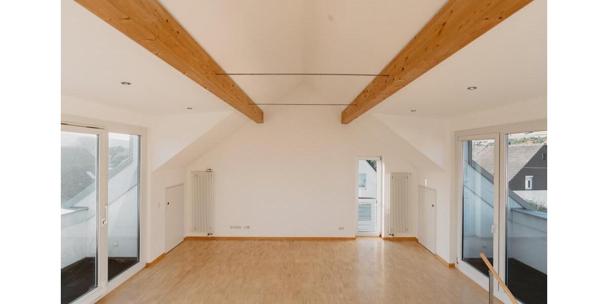 Maisonettenwohnung Tauberbischofsheim - 7 Zimmer, 180 m&sup2;, 1.650&euro; | Angebot:26516847