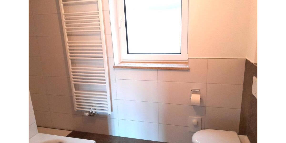 Erdgeschoßwohnung Titting - 3 Zimmer, 103 m&sup2;, 1.050&euro; | Angebot:26023194