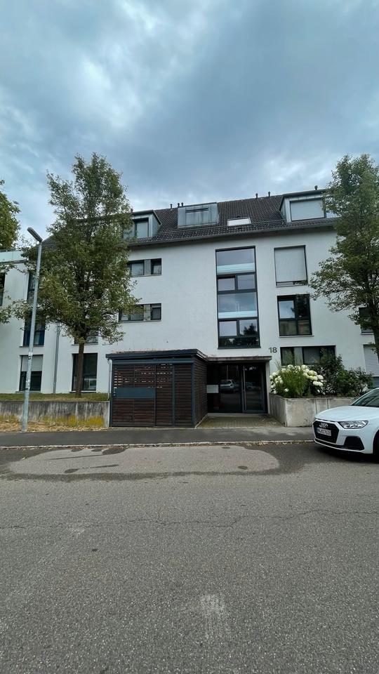 Charmante 2 Zimmer Wohnung mit Garten in Sachsenheim