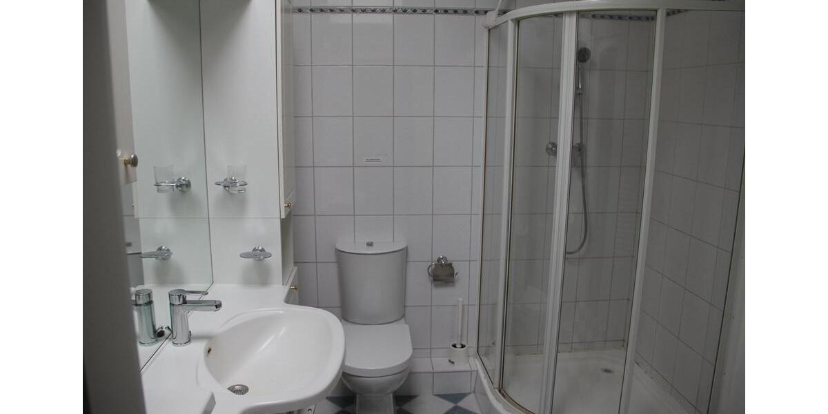 Dachgeschoßwohnung Rostock Hansaviertel - 2 Zimmer, 70 m&sup2;, 840&euro; | Angebot:26545900