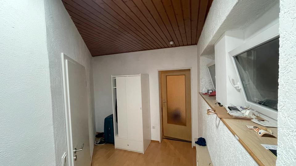 Wohnen auf Zeit Homburg - 25 Zimmer, 200 m&sup2;, 425&euro; | Angebot:26490970