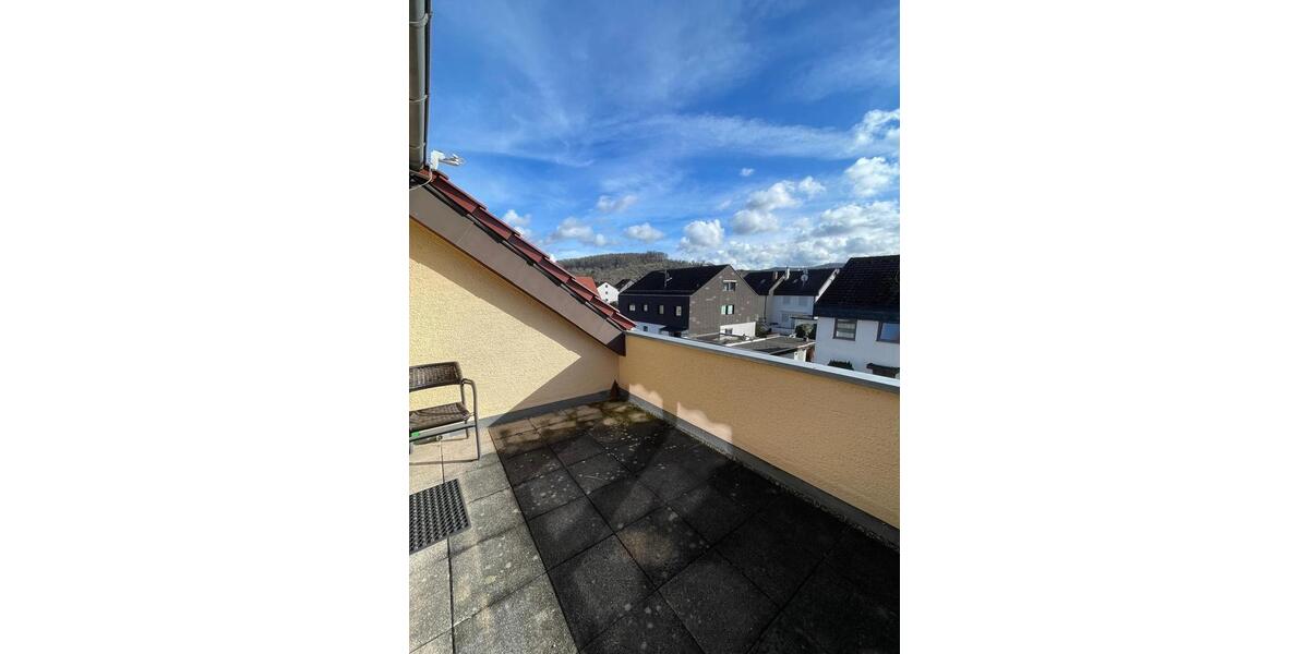 Dachgeschoßwohnung Frickenhausen - 5.5 Zimmer, 112 m&sup2;, 1.150&euro; | Angebot:24867017