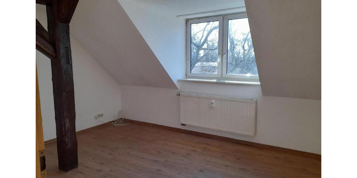 Dachgeschoßwohnung Pegau - 2 Zimmer, 52 m&sup2;, 290&euro; | Angebot:25533205