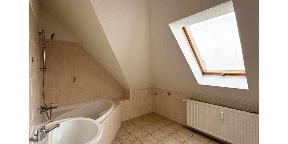 Dachgeschoßwohnung Hettstedt - 5 Zimmer, 105 m&sup2;, 620&euro; | Angebot:24747913