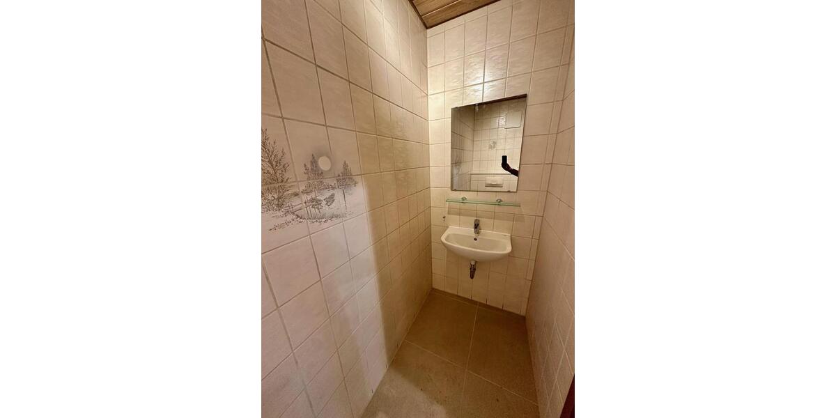 Erdgeschoßwohnung Aichtal - 3.5 Zimmer, 150 m&sup2;, 2.500&euro; | Angebot:24819324