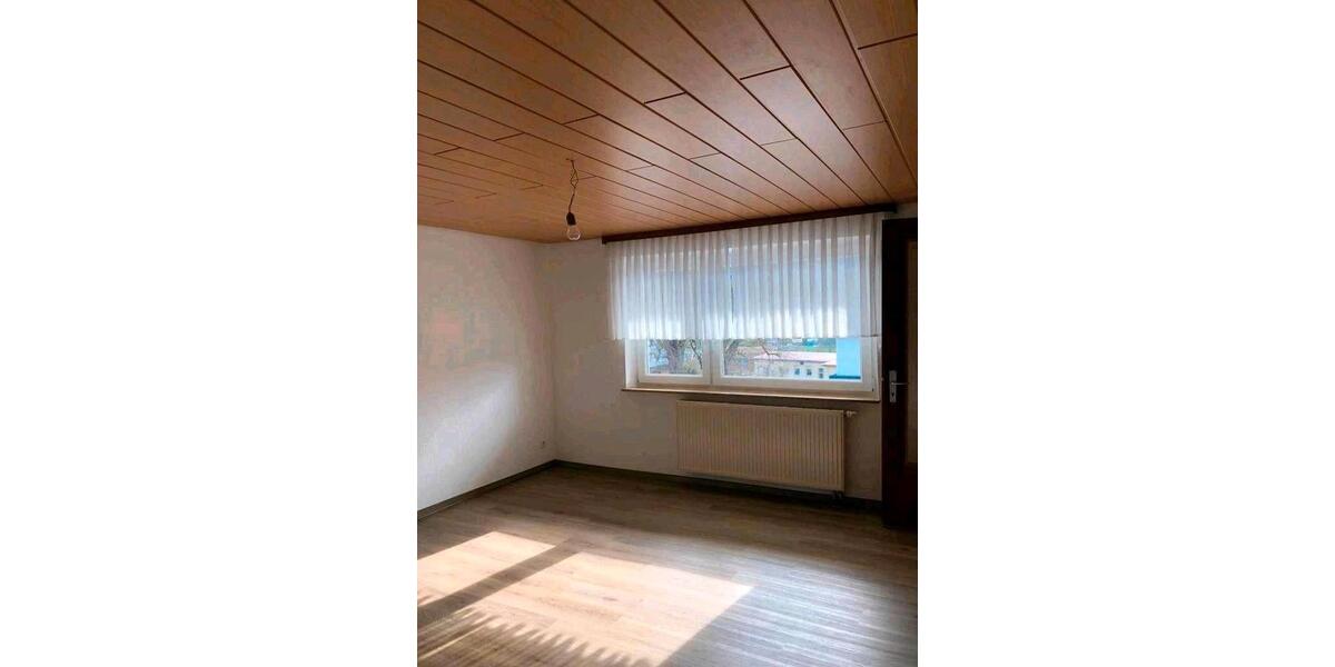 Erdgeschoßwohnung Wurmlingen - 3.5 Zimmer, 89 m&sup2;, 750&euro; | Angebot:26226359