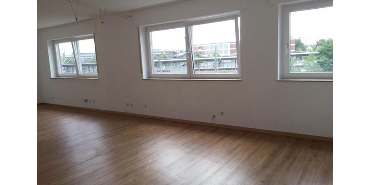 Etagenwohnung Siegburg - 3 Zimmer, 105 m&sup2;, 1.196&euro; | Angebot:26661795