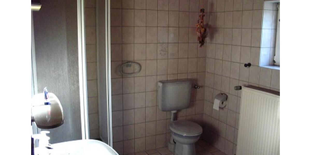 Einfamilienhaus Herleshausen - 10 Zimmer, 270 m&sup2;, 2.000&euro; | Angebot:25964509