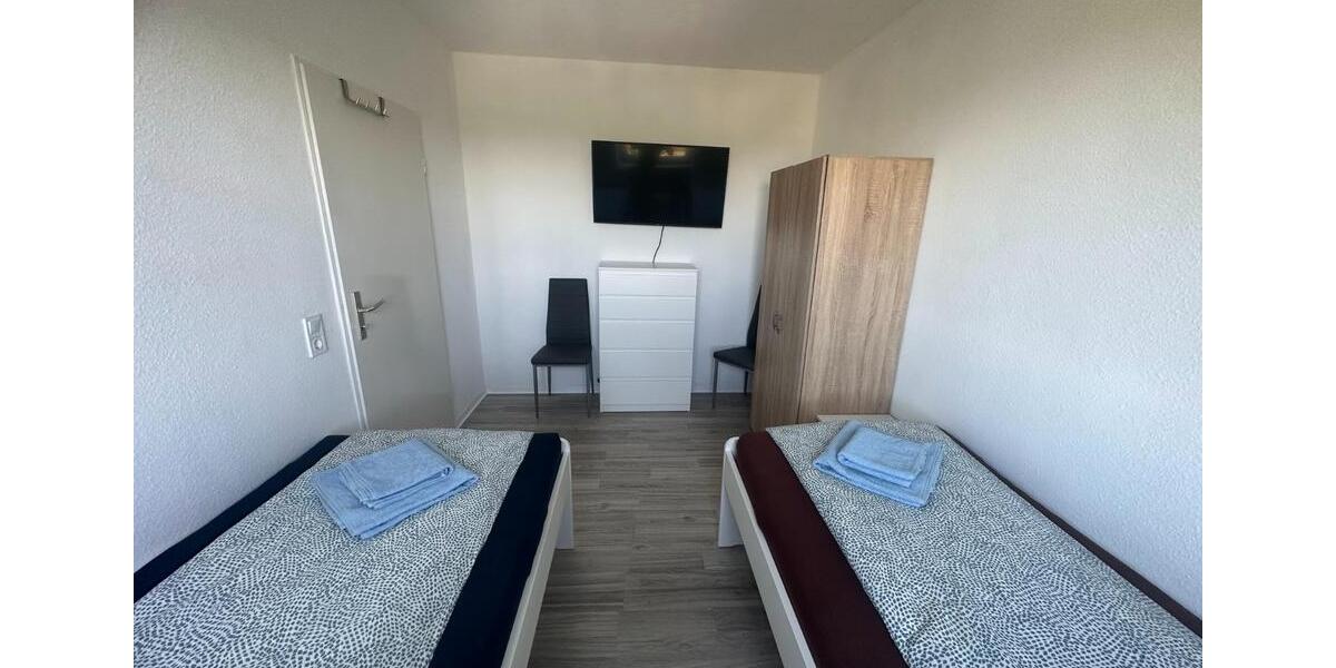Wohnen auf Zeit Duisburg Rheinhausen - 75 Zimmer, 920 m&sup2;, 15&euro; | Angebot:22263010
