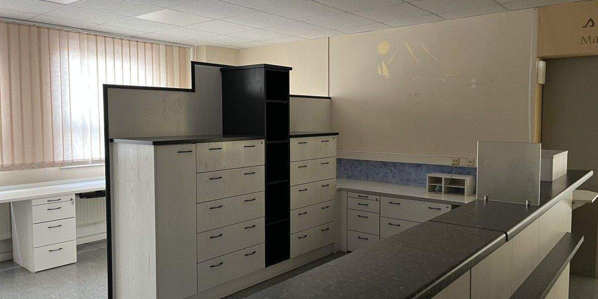 Gewerbeobjekt Bischofswerda - 8 Zimmer, 240 m&sup2;, 2.393&euro; | Angebot:25749161