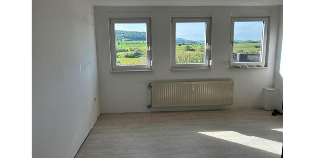 Dachgeschoßwohnung Friedewald - 4 Zimmer, 105 m&sup2;, 897&euro; | Angebot:25162662