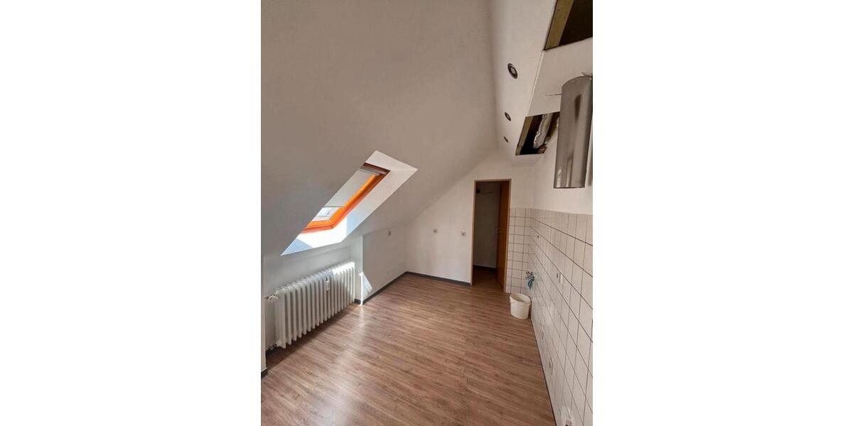 Dachgeschoßwohnung Wittlich - 5 Zimmer, 84 m&sup2;, 700&euro; | Angebot:26567143