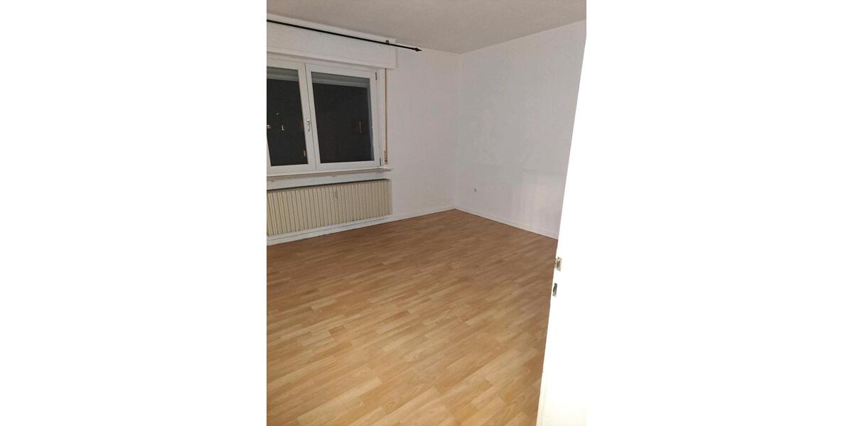 in schaafheim.3 zimmer wochnug.zu wermieten 3 zimmer