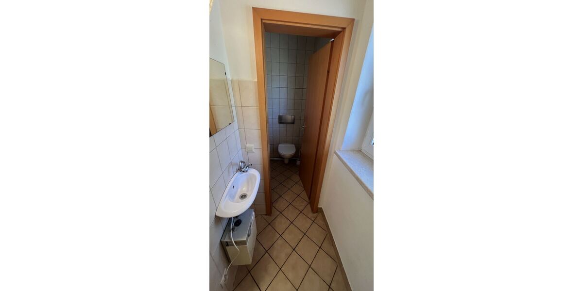 Ladengeschäft oder Büro in guter Verkehrslage zwischen Rochlitz und Mittweida - Gewerbeobjekt Erlau | Angebot:23995994