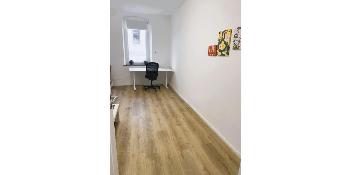 Etagenwohnung Hof Altstadt - 1 Zimmer, 26 m&sup2;, 356&euro; | Angebot:26539411