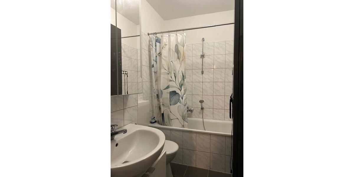 Etagenwohnung Remscheid Gemarkung Bergisch Born - 2 Zimmer, 56 m&sup2;, 399&euro; | Angebot:26585760