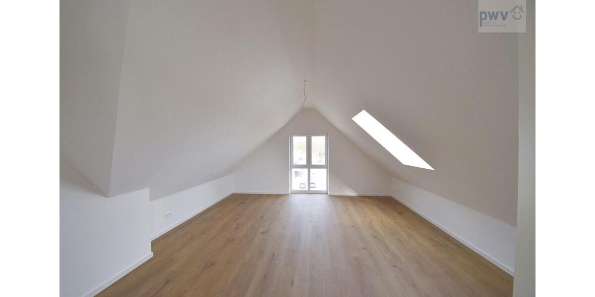 Dachgeschoßwohnung Aurich Egels und Wallinghausen - 3 Zimmer, 98 m&sup2;, 1.190&euro; | Angebot:26545442