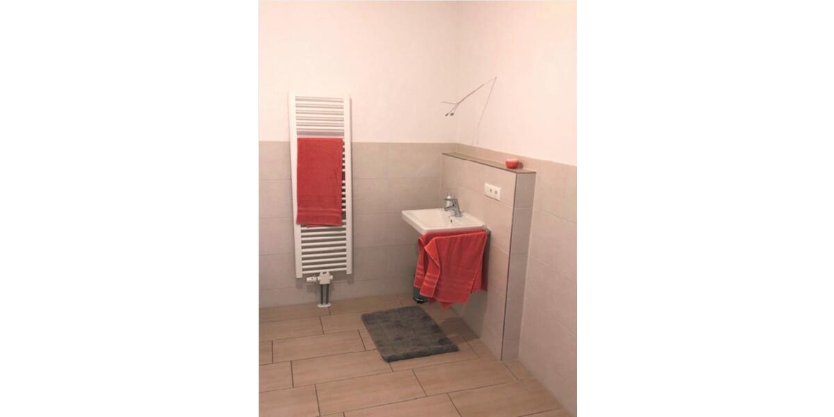 Erdgeschoßwohnung Arnstorf - 4 Zimmer, 125 m&sup2;, 1.000&euro; | Angebot:26396939