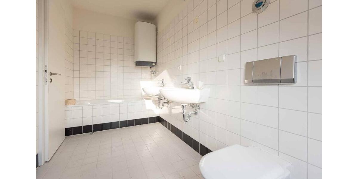 Etagenwohnung Torgau - 1 Zimmer, 145 m&sup2;, 995&euro; | Angebot:26300859