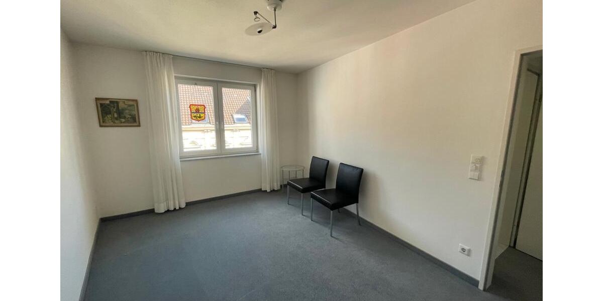 Etagenwohnung Mönchengladbach - 3 Zimmer, 130 m&sup2;, 1.705&euro; | Angebot:26631282