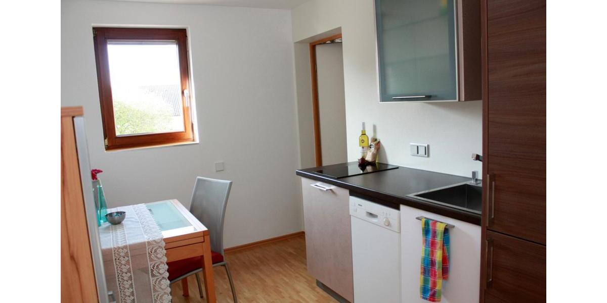 Wohnen auf Zeit Bisingen - 2 Zimmer, 40 m&sup2;, 1.300&euro; | Angebot:26219684