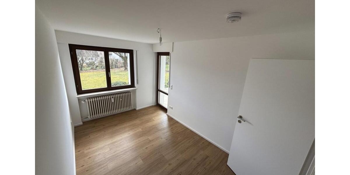 Erdgeschoßwohnung Gelnhausen - 4 Zimmer, 106 m&sup2;, 1.420&euro; | Angebot:25821232