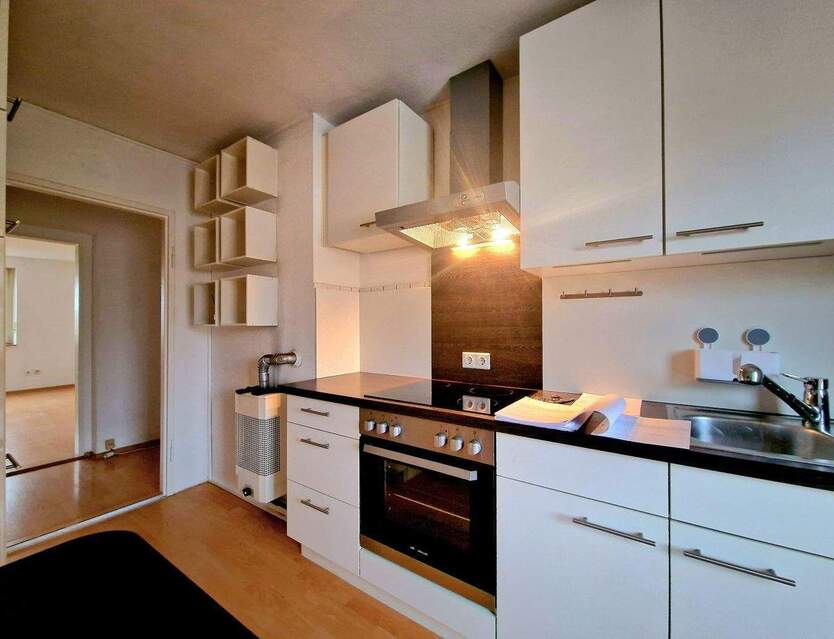 Ruhige Lage, schöne 2 Zimmer Wohnung mit Balkon im Niebelungenviertel 2 zimmer