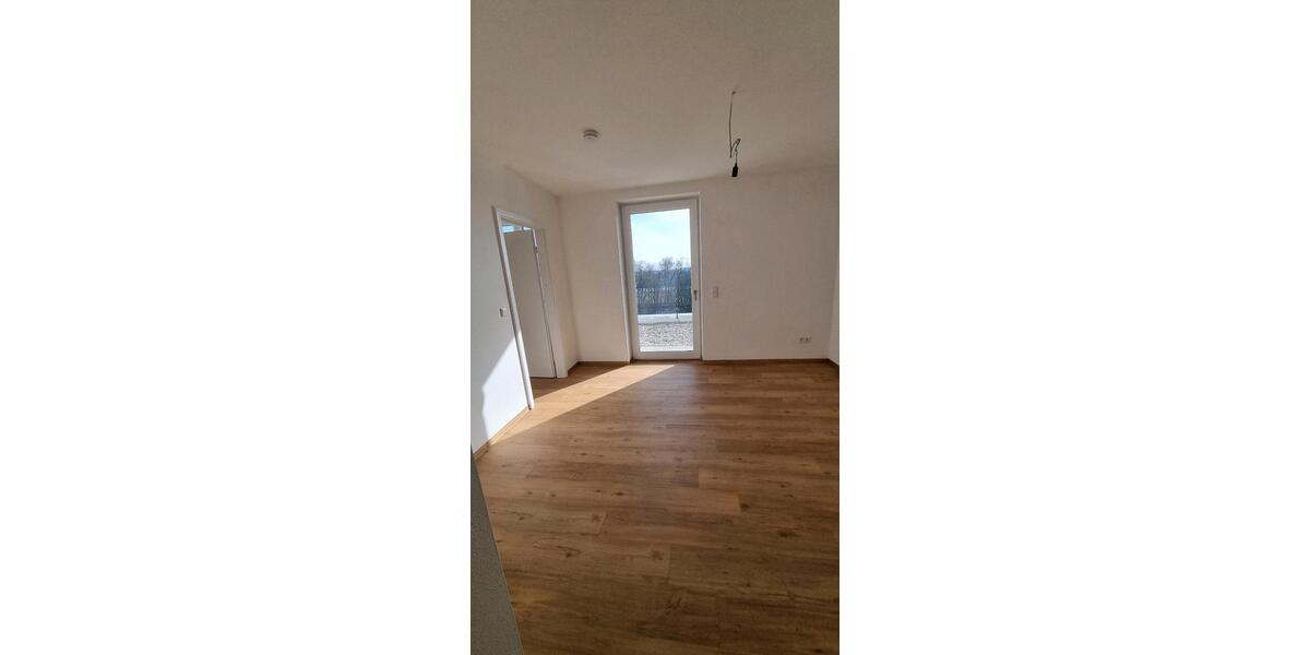 Erdgeschoßwohnung Mühldorf am Inn - 2 Zimmer, 80 m&sup2;, 1.050&euro; | Angebot:25135313