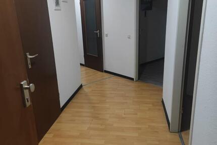 Renovierte 3,5-Zimmer-Wohnung zu vermieten 3.5 zimmer