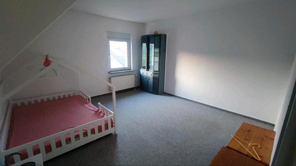 Dachgeschoßwohnung Vlotho - 3.5 Zimmer, 136 m&sup2;, 785&euro; | Angebot:26632797