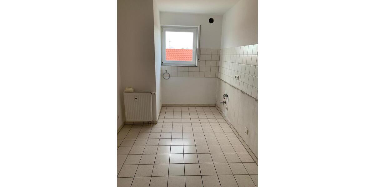 Dachgeschoßwohnung Biebesheim am Rhein - 3 Zimmer, 93 m&sup2;, 950&euro; | Angebot:25643968