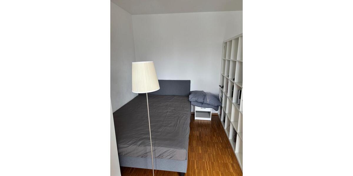 WG Zimmer in Friedrichshafen für Studenten 1 zimmer