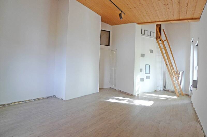 Mehrfamilienhaus, Wohnhaus Gauting - 6 Zimmer, 230 m&sup2;, 3.290&euro; | Angebot:26499189