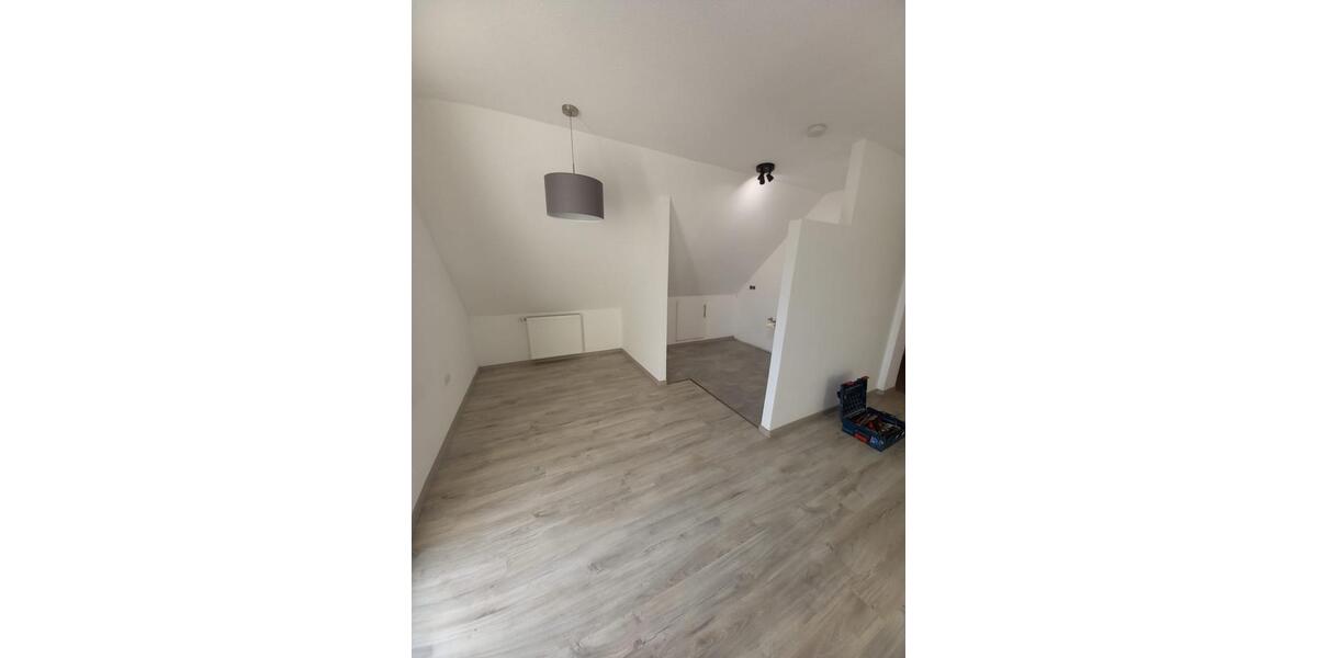 Dachgeschoßwohnung Polch - 3 Zimmer, 75 m&sup2;, 780&euro; | Angebot:26459300