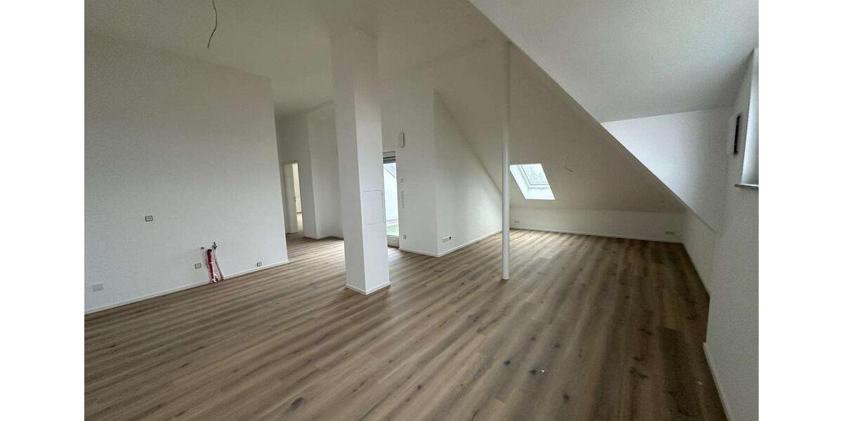 Dachgeschoßwohnung Vöhringen - 4 Zimmer, 121 m&sup2;, 1.578&euro; | Angebot:26443279