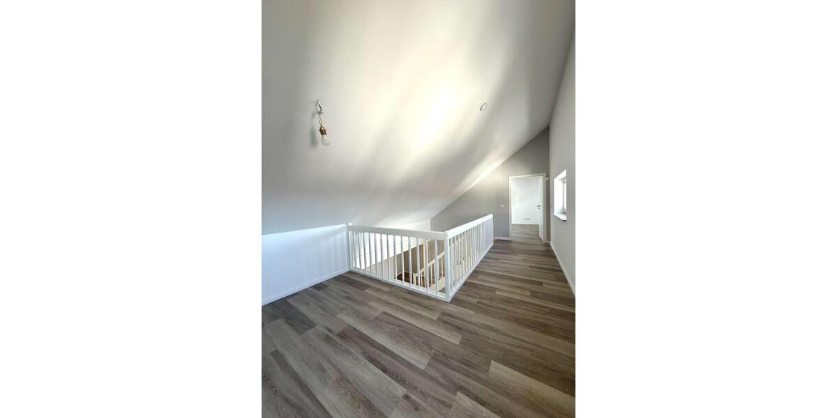 Etagenwohnung Sickte - 3 Zimmer, 102 m&sup2;, 1.100&euro; | Angebot:26284891