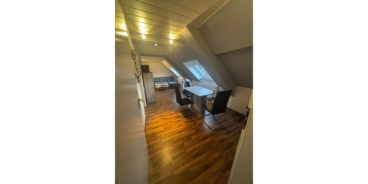 Dachgeschoßwohnung Lebach - 3 Zimmer, 65 m&sup2;, 720&euro; | Angebot:25765550