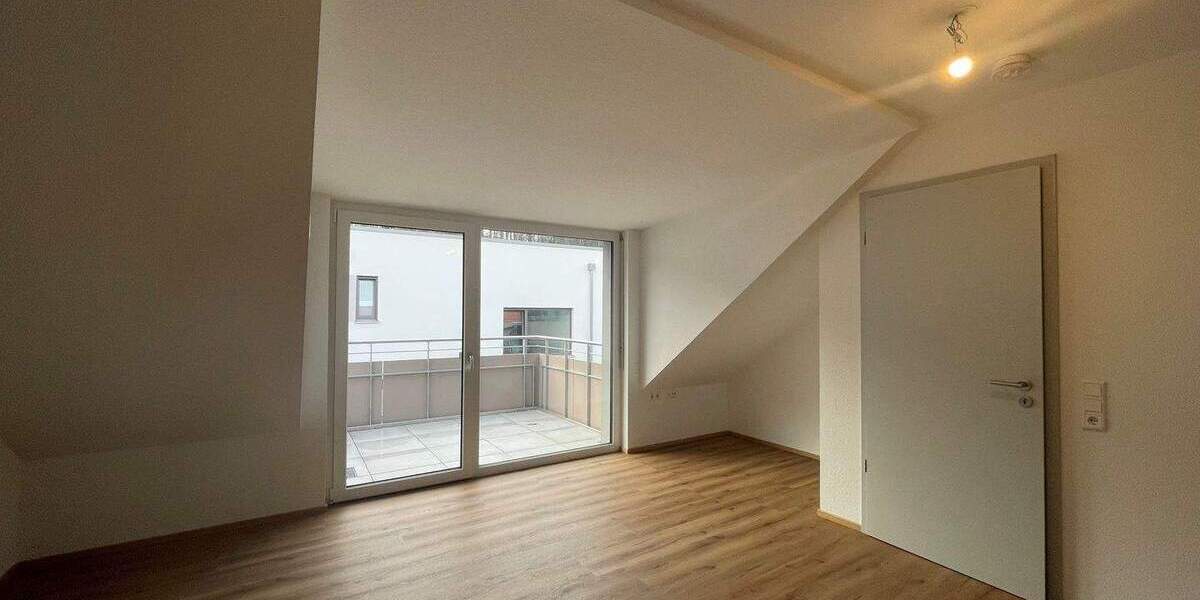 Etagenwohnung Ravensburg Innenstadt - 3 Zimmer, 96 m&sup2;, 1.490&euro; | Angebot:24035428