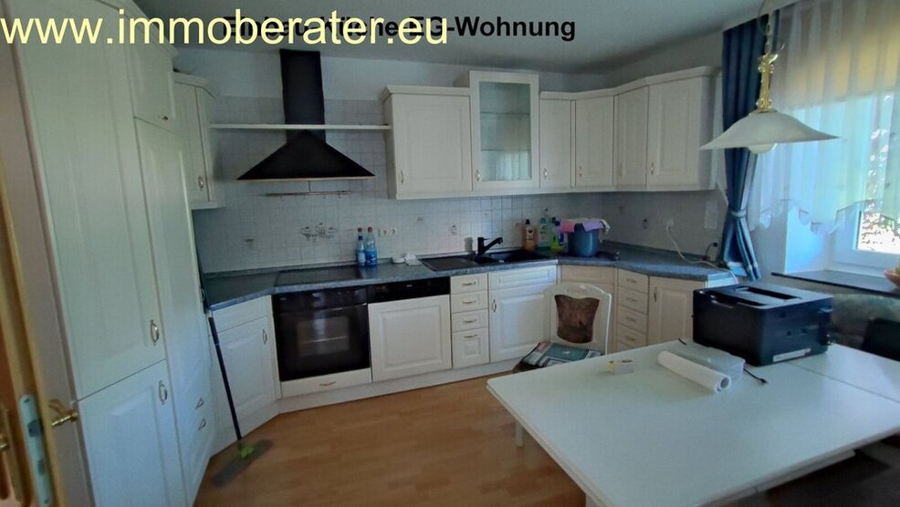 Einziehen und Wohlfühlen! 2-Familienhaus EG und OG WFL jeweils ca. 120 m² 2 Küchen - voll möbliert ab sofort zu mieten!
