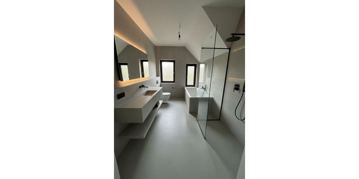 Penthouse mit zwei Balkonen und Garage in Kohlhof 3 zimmer