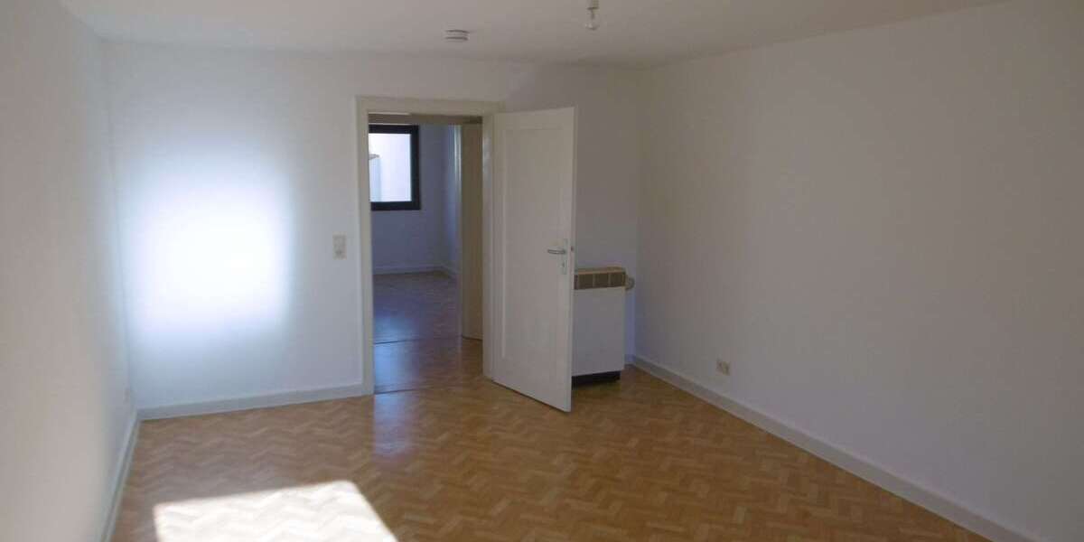 Etagenwohnung Schwetzingen - 2 Zimmer, 65 m&sup2;, 600&euro; | Angebot:25401487