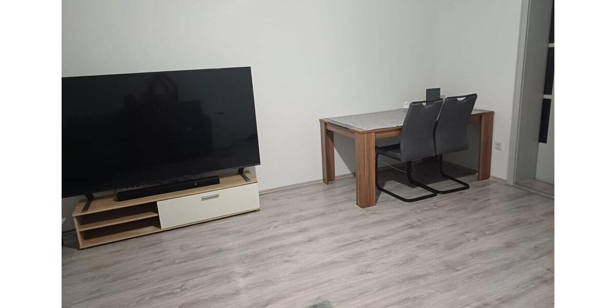room available in a shared 3 room appartment (WG) 1 zimmer