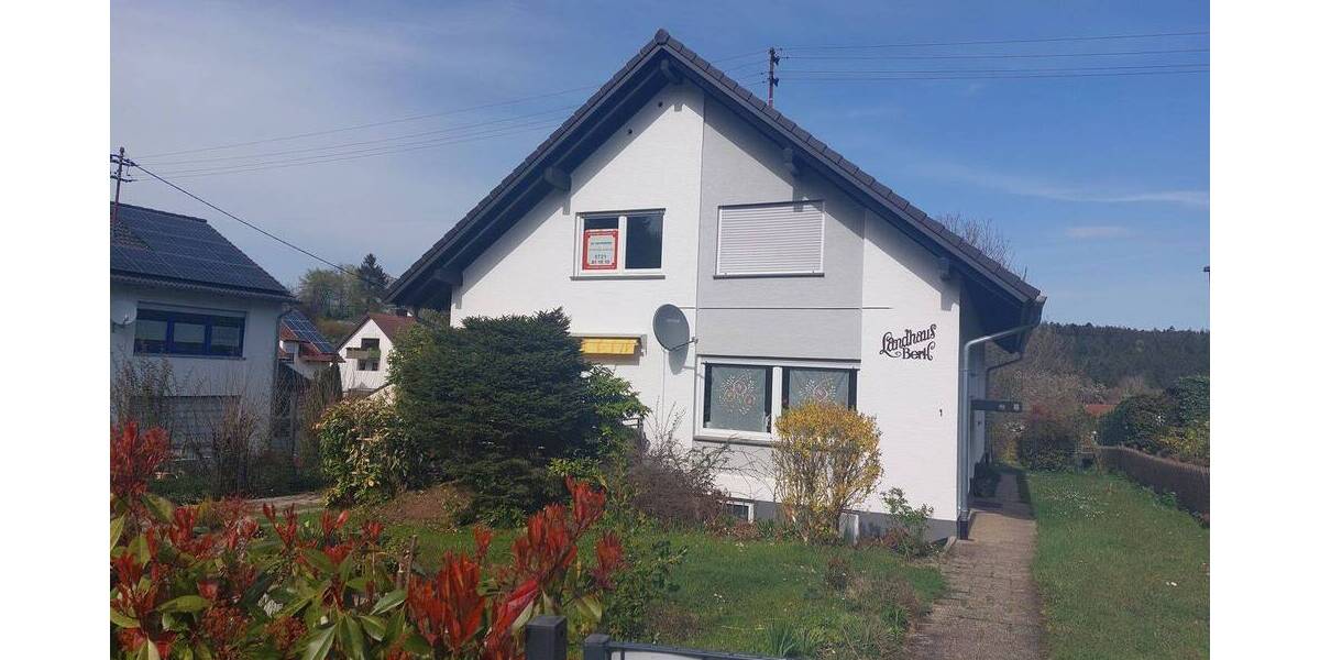 Etagenwohnung Bad Herrenalb Bernbach - 4 Zimmer, 90 m&sup2;, 810&euro; | Angebot:26187947