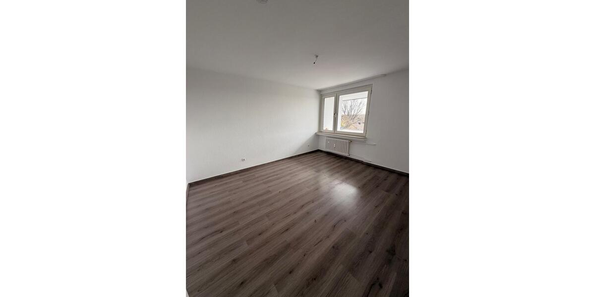 Etagenwohnung Elsterwerda - 2 Zimmer, 56 m&sup2;, 350&euro; | Angebot:26677802