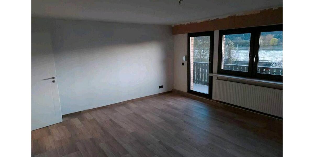 Dachgeschoßwohnung Bad Hönningen - 2 Zimmer, 60 m&sup2;, 800&euro; | Angebot:26032352