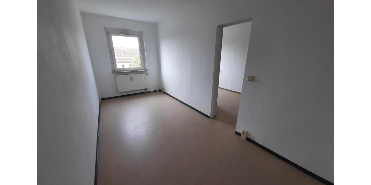 Etagenwohnung Welzow - 4 Zimmer, 74 m&sup2;, 384&euro; | Angebot:25918273