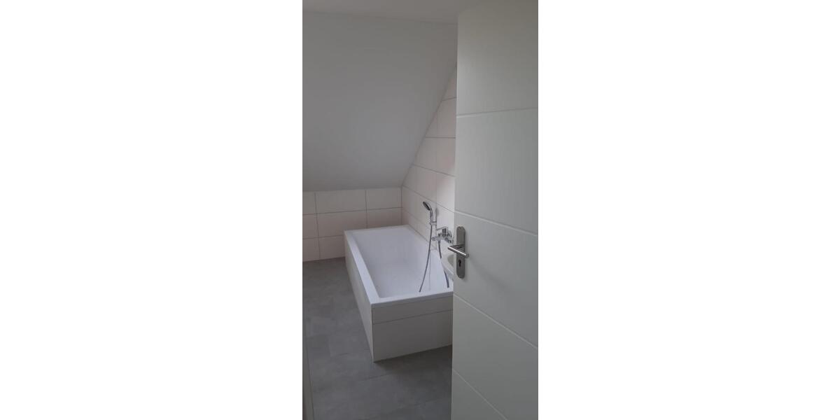 Dachgeschoßwohnung Hankensbüttel - 3 Zimmer, 90 m&sup2;, 700&euro; | Angebot:24458146