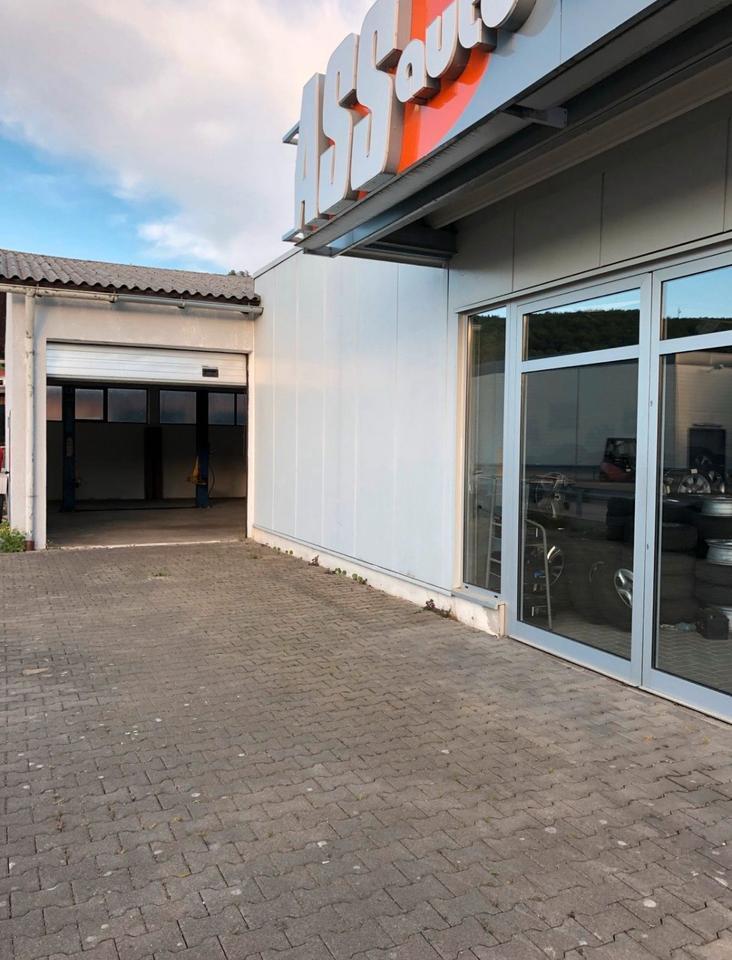 Werkstatt Halle Lager mit + ohne Komplett Ausrüstung in Heidenheim