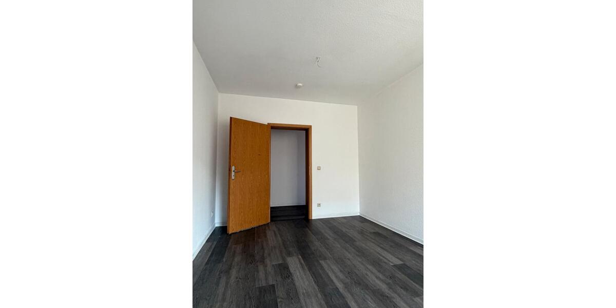 Dachgeschoßwohnung Sangerhausen - 3 Zimmer, 86 m&sup2;, 600&euro; | Angebot:26656969